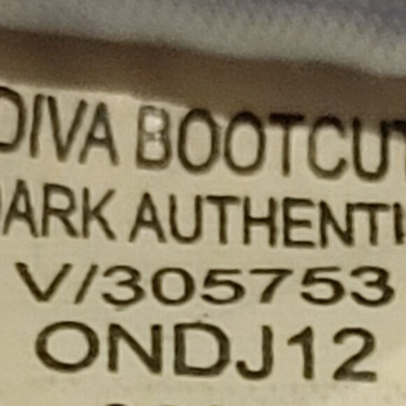 Old Navy Women's The Diva Boot Cut Jeans 12 Short Dark Wash Denim - Picture 7 of 7